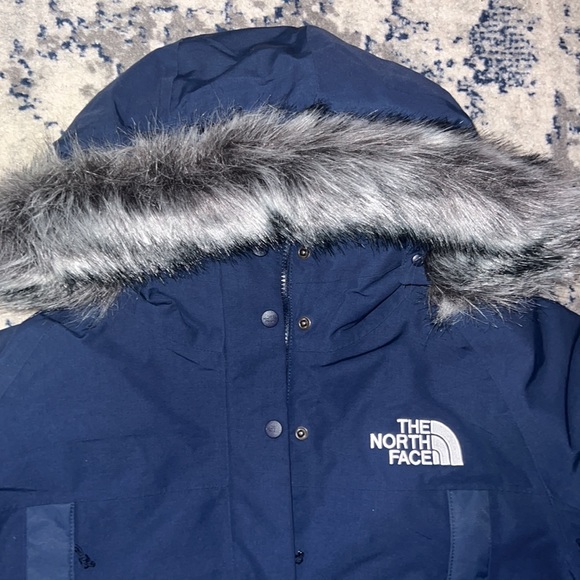 New The North Face Outer Boroughs Parka Coat - Picture 2 of 8